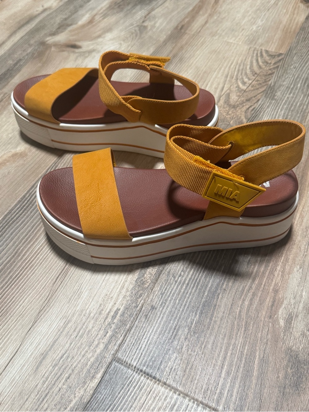MIA Platform Sandal
